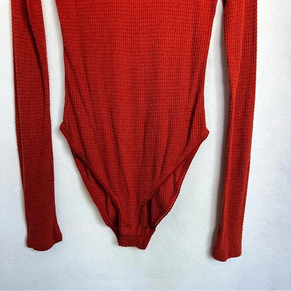 Free People Intimately Bodysuit Size Small Turtleneck Waffle Knit Orange LS - Picture 10 of 12